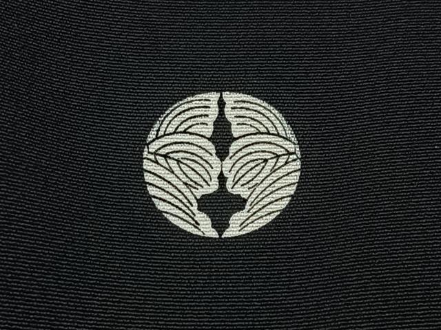 平和屋着物■豪華黒留袖　作家物　駒刺繍　源氏車花丸文　金彩　正絹　逸品　BAAY6557hj