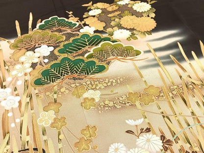 平和屋着物■豪華黒留袖　作家物　駒刺繍　松竹梅　流水草花文　暈し染め　金彩　正絹　逸品　BAAY6593hj