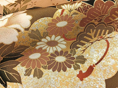 平和屋着物■豪華黒留袖　駒刺繍　御所車絵巻花文　金銀彩　正絹　逸品　BAAY6595hj