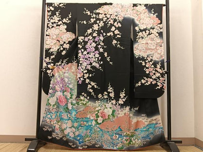 平和屋着物●豪華振袖　花鳥文　暈し染め　黒地　金彩　正絹　逸品　BAAY6612hj