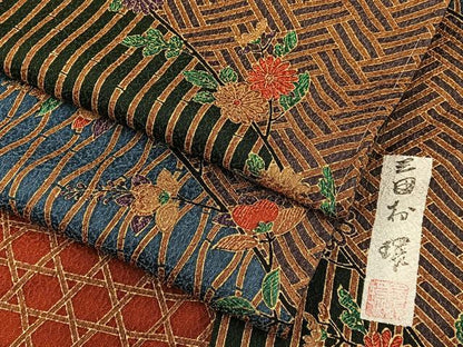 平和屋着物■日本のきもの研究家　三田村環　小紋　吉祥花文　金彩　正絹　逸品　未使用　BAAY6626hj