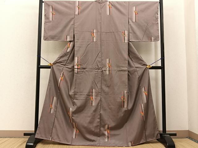 平和屋着物■上質な紬　舞蝶文　正絹　逸品　未使用　BAAY6629hj