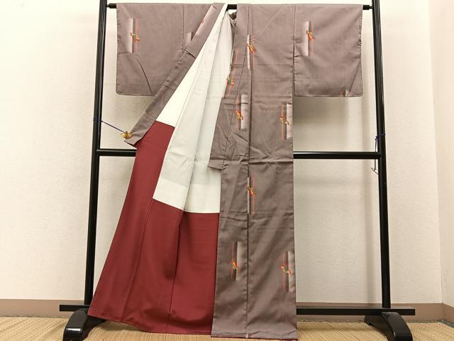 平和屋着物■上質な紬　舞蝶文　正絹　逸品　未使用　BAAY6629hj