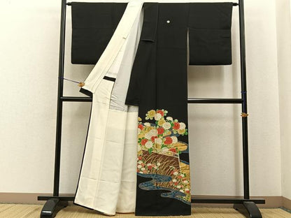 平和屋着物■豪華黒留袖　駒刺繍　流水菊文　金彩　正絹　逸品　BAAY6829hj