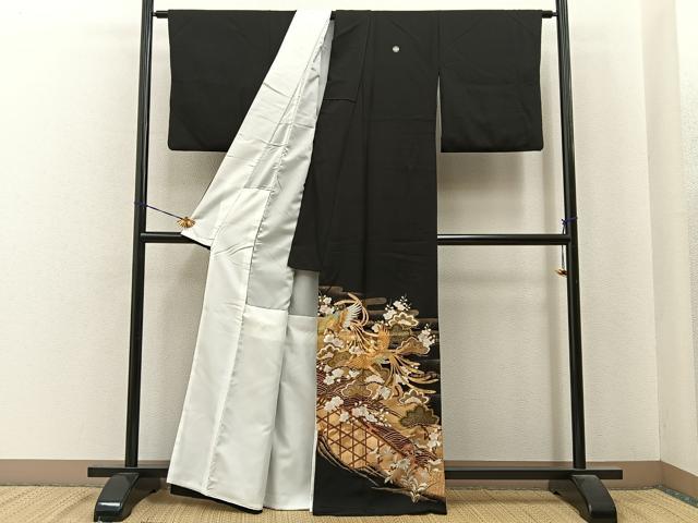 平和屋着物■豪華黒留袖　駒刺繍　鳳凰浜松文　金銀彩　正絹　逸品　BAAY6863hj