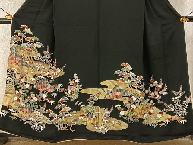 平和屋着物■豪華黒留袖　松竹梅秋草文　金彩　正絹　逸品　BAAY6866hj