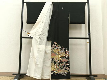 平和屋着物■豪華黒留袖　松竹梅秋草文　金彩　正絹　逸品　BAAY6866hj