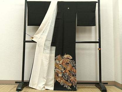 平和屋着物■豪華黒留袖　駒刺繍　扇面短冊花文　金彩　正絹　逸品　BAAY6868hj