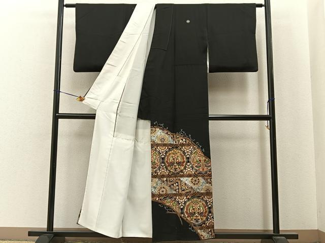 平和屋着物■豪華黒留袖　駒刺繍　向かい鳳凰花文　金銀彩　正絹　逸品　BAAY6869hj