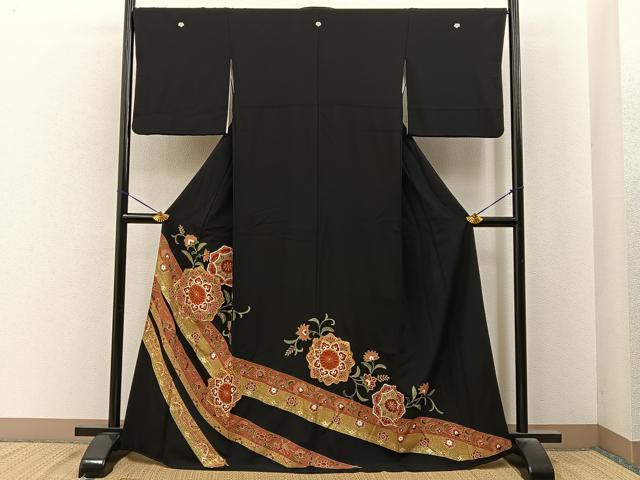 平和屋着物●中国三大刺繍　相良刺繍　黒留袖　駒刺繍　宝相華　金彩　正絹　逸品　BAAY6890hj