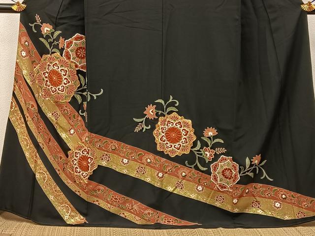 平和屋着物●中国三大刺繍　相良刺繍　黒留袖　駒刺繍　宝相華　金彩　正絹　逸品　BAAY6890hj