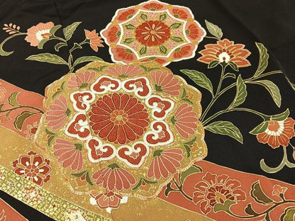 平和屋着物●中国三大刺繍　相良刺繍　黒留袖　駒刺繍　宝相華　金彩　正絹　逸品　BAAY6890hj