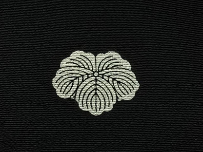 平和屋着物●中国三大刺繍　相良刺繍　黒留袖　駒刺繍　宝相華　金彩　正絹　逸品　BAAY6890hj