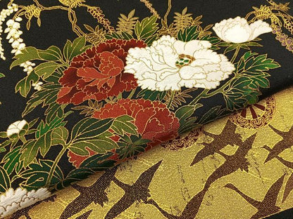 平和屋着物●松尾光琳　黒留袖　駒刺繍　飛鶴花車文　金彩　正絹　逸品　BAAY6891hj
