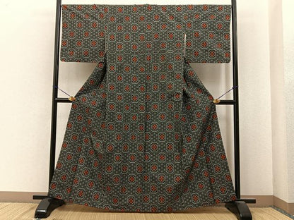 平和屋着物■本場村山大島紬　花菱文　正絹　逸品　BAAY6947hj