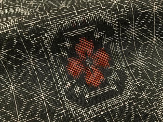 平和屋着物■本場村山大島紬　花菱文　正絹　逸品　BAAY6947hj