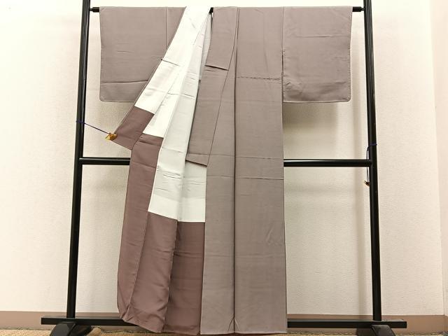 平和屋着物■上質な色無地　胡桃染色　お召縮緬　正絹　逸品　未使用　BAAY8060hj