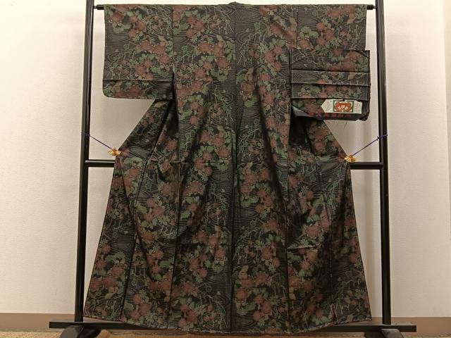 平和屋着物■本場大島紬　流水菊梅文　証紙付き　正絹　逸品　未使用　BAAY8067hj