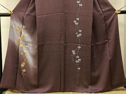 平和屋着物●訪問着　駒刺繍　舞蝶蔦の葉文　暈し染め　金彩　正絹　逸品　BAAY8119hj