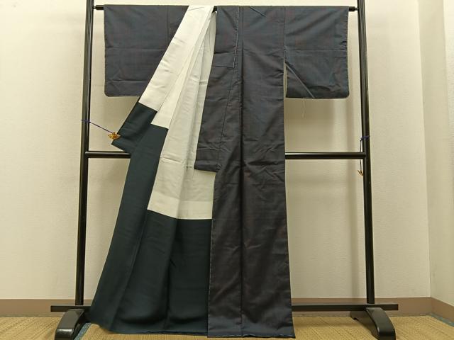 平和屋着物●本場大島紬　7マルキ　唐草文　正絹　逸品　未使用　BAAY8264hj
