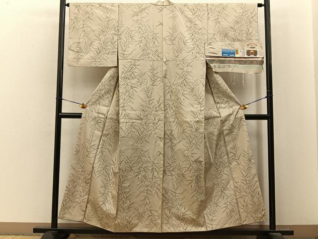 平和屋着物●本場大島紬　背抜き仕立て　9マルキ　さんご染　笹の葉文　証紙付き　正絹　逸品　BAAY8288hj