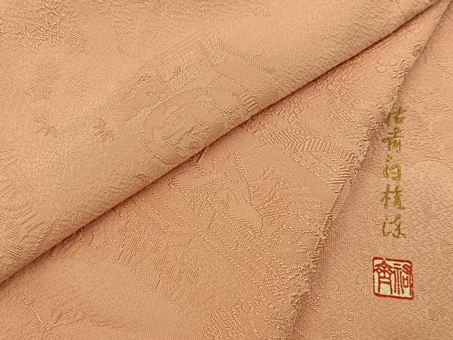 平和屋着物●染色作家　奥田祐斎監修　色無地　平安人物地紋　赤香色　正絹　逸品　BAAY8297hj