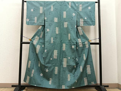 平和屋着物■上質な紬　杢目絞り　舞蝶文　正絹　逸品　未使用　BAAY8388hj