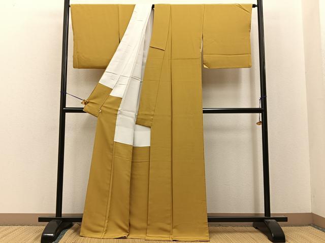 平和屋着物●上質な色無地　山吹茶色　大丸扱い　正絹　逸品　BAAY8423hj