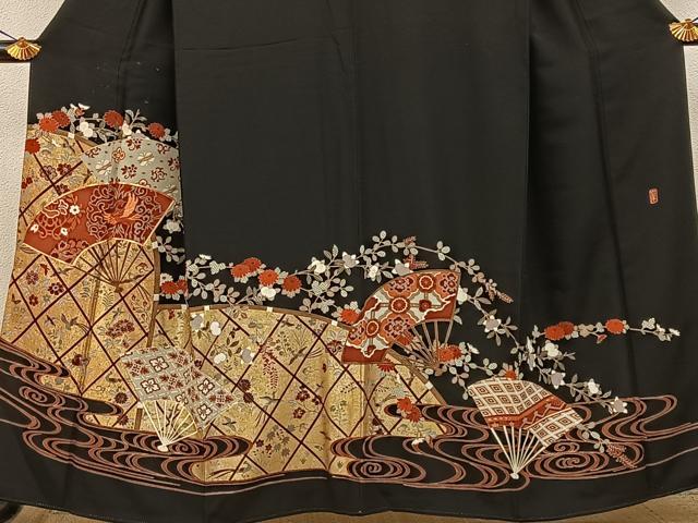 平和屋着物■豪華黒留袖　作家物　駒刺繍　鳳凰扇面花文　金銀彩　正絹　逸品　BAAY8465hj