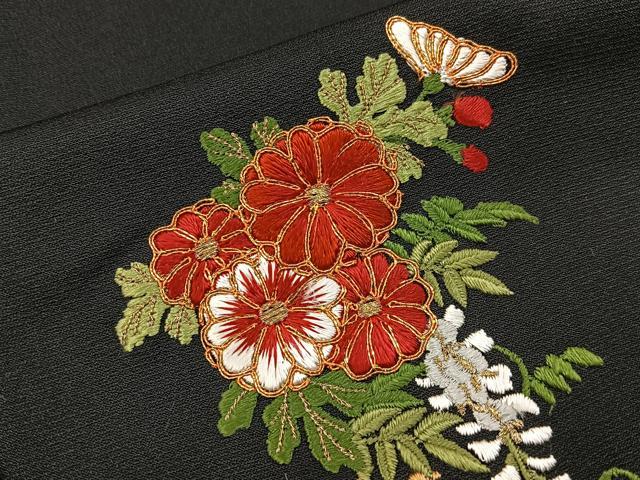 平和屋着物●豪華振袖　駒刺繍　飾花文　黒地　金彩　正絹　逸品　BAAY8492hj