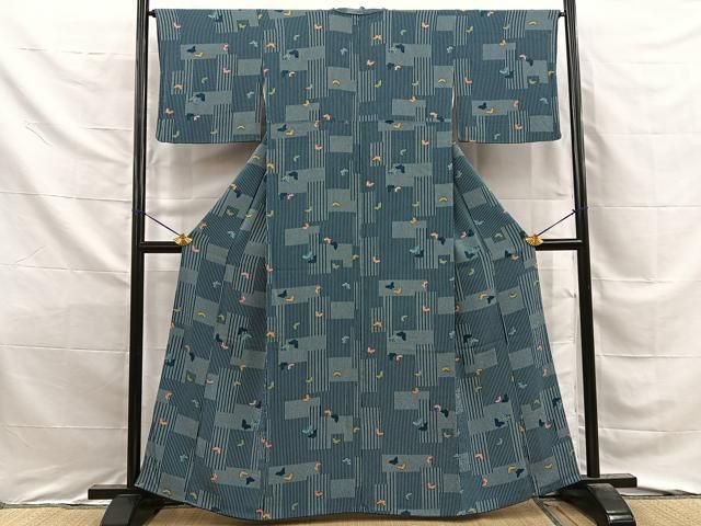 平和屋着物■上質な小紋　舞蝶文　鬼しぼ縮緬　鈴乃屋扱い　正絹　逸品　BAAY8725hj