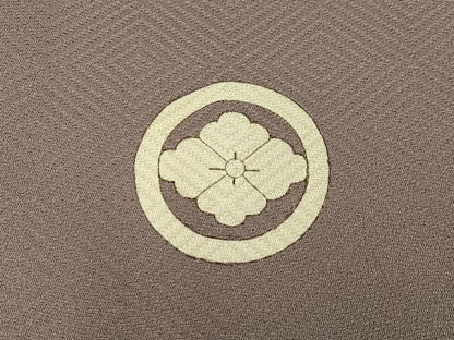平和屋着物■男性　色紋付　入子菱地紋　胡桃染色　正絹　逸品　BAAY8731hj