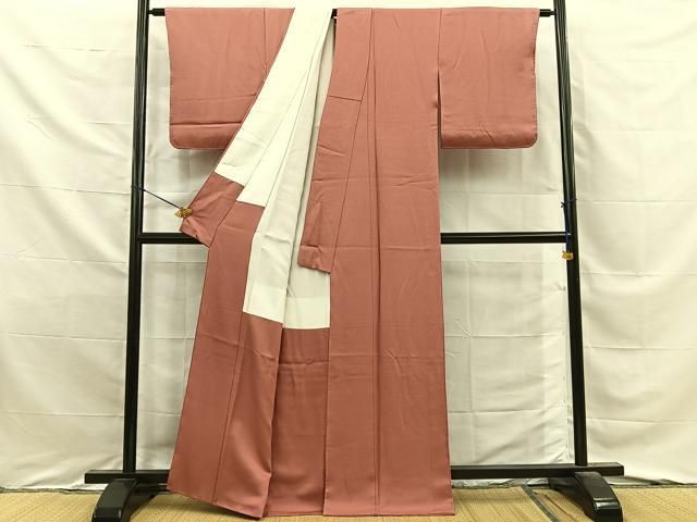 平和屋着物■上質な色無地　鱗地紋　珊瑚朱色　正絹　逸品　BAAY8734hj