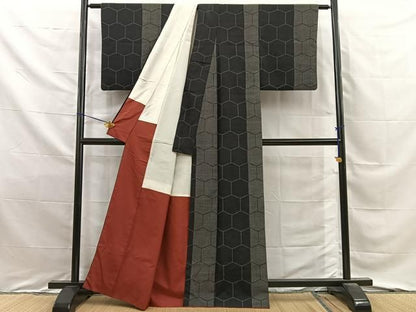 平和屋着物■上質な紬　亀甲文様　正絹　逸品　BAAY8748hj