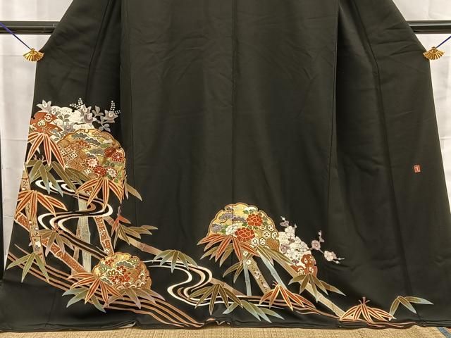 平和屋着物■豪華黒留袖　作家物　駒刺繍　松竹梅　流水吉祥花文　金彩　ロング丈　正絹　逸品　BAAY8753hj