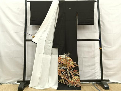 平和屋着物■豪華黒留袖　作家物　駒刺繍　松竹梅　流水吉祥花文　金彩　ロング丈　正絹　逸品　BAAY8753hj