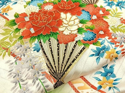 平和屋着物■豪華振袖　駒刺繍　扇面花文　暈し染め　金彩　正絹　逸品　BAAY8769hj