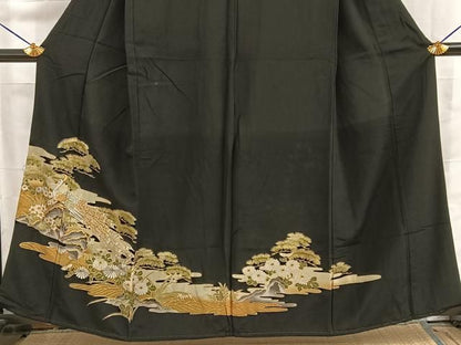 平和屋着物■黒留袖　駒刺繍　孔雀浜松文　金彩　洗える着物　BAAY8846hj