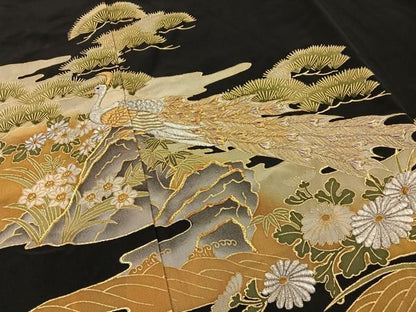 平和屋着物■黒留袖　駒刺繍　孔雀浜松文　金彩　洗える着物　BAAY8846hj