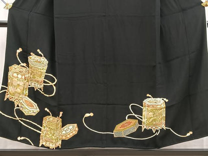 平和屋着物■豪華黒留袖　駒刺繍　貝桶花文　金彩　正絹　逸品　BAAY9091yc