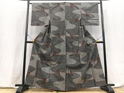 平和屋着物■上質な紬　唐草文　黒地　正絹　逸品　BAAY9127yc