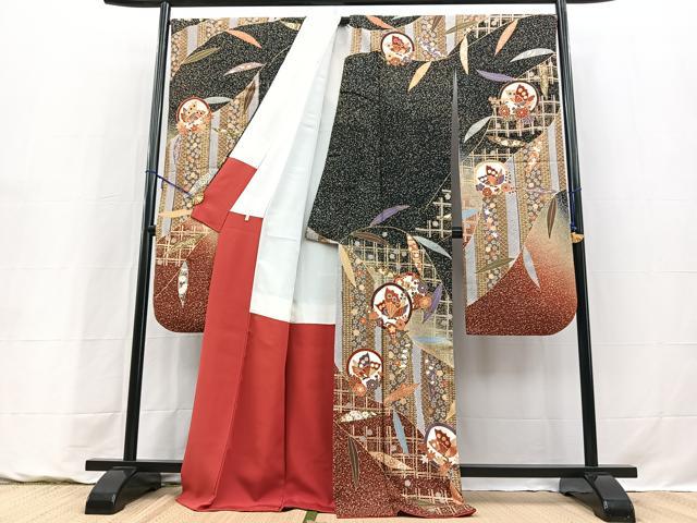 平和屋着物●豪華振袖　駒刺繍　花蝶文　暈し染め　黒地　金彩　正絹　逸品　BAAY9269yc
