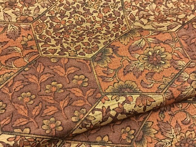 平和屋着物■上質な小紋　紬地　亀甲更紗花文　正絹　逸品　BAAY9275yc