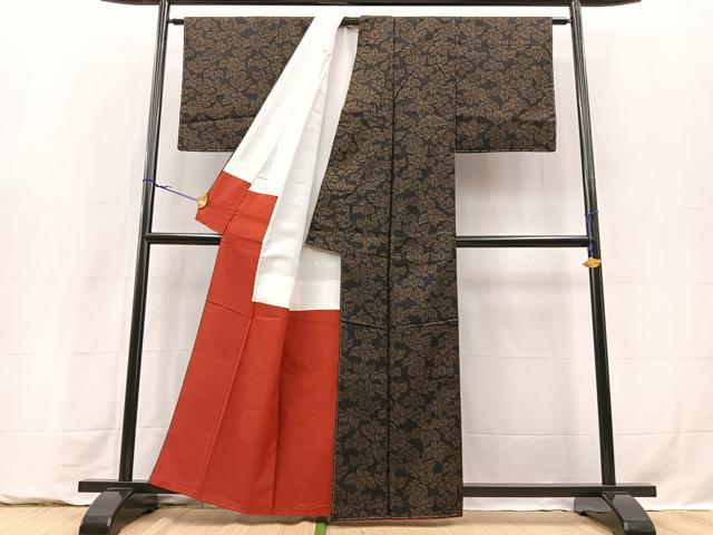 平和屋着物■上質な紬　草花文　黒地　正絹　逸品　未使用　BAAY9313yc