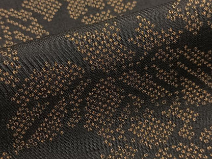 平和屋着物■上質な紬　草花文　黒地　正絹　逸品　未使用　BAAY9313yc