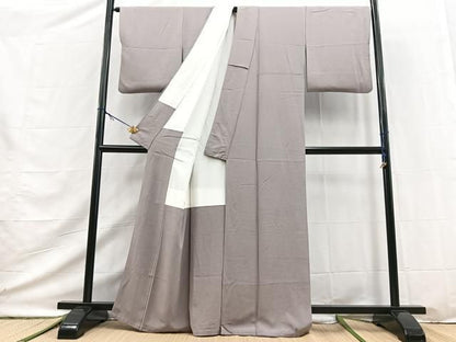 平和屋着物●上質な色無地　利休白茶色　正絹　逸品　BAAY9625yc