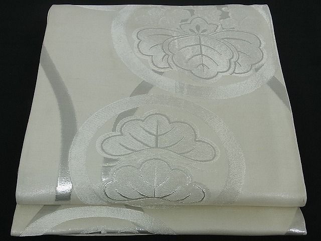 平和屋着物■六通柄袋帯 立涌花蝶丸文 銀糸 逸品 by0747