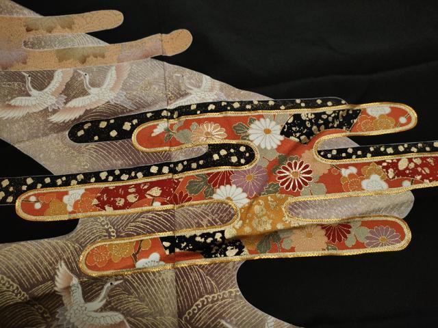 平和屋着物■豪華黒留袖　駒刺繍　エ霞立波飛鶴花文　金彩　正絹　逸品　CAAK6030yc