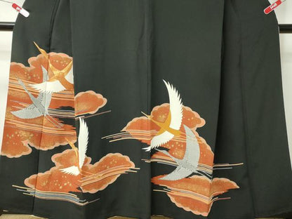 平和屋着物■豪華黒留袖 駒刺繍 雲重ね飛鶴箔散らし文 金彩 正絹 逸品 CAAK8252ev
