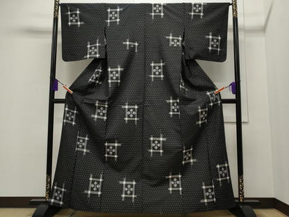 平和屋着物▽上質な紬 単衣 天井花文 黒地 正絹 逸品 CAAP5517ut